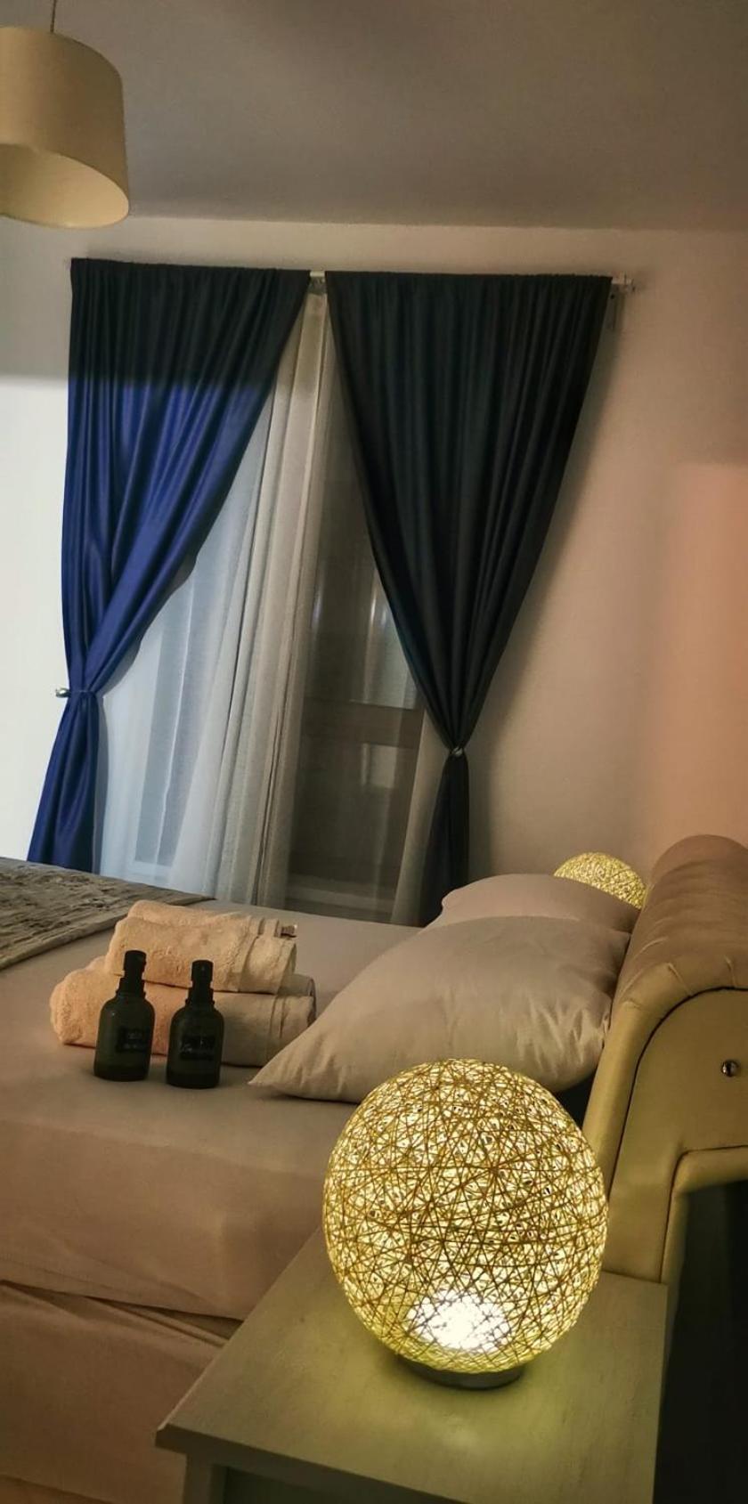 Gvitown Central Apartment Bukares Bagian luar foto