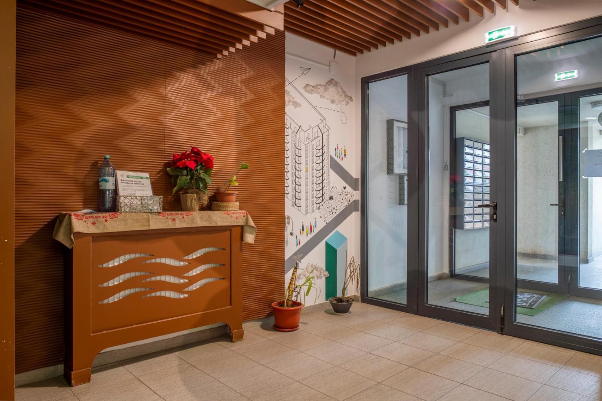Gvitown Central Apartment Bukares Bagian luar foto